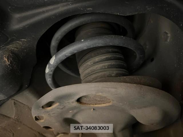 Toyota VOXY 2021-05 8649328-19