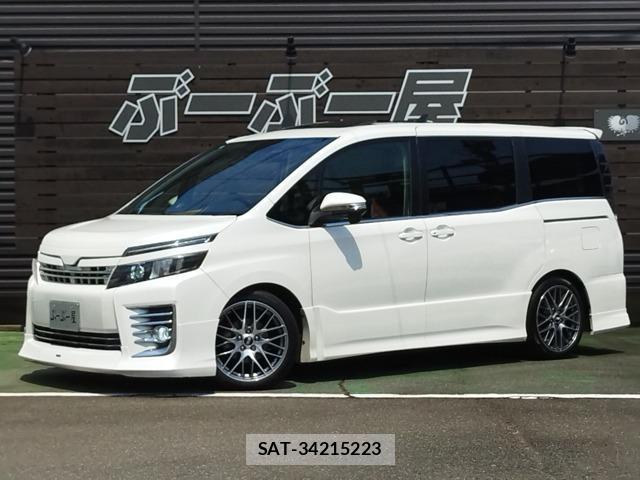Toyota VOXY 2016-02 8649472-0