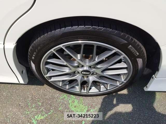 Toyota VOXY 2016-02 8649472-1