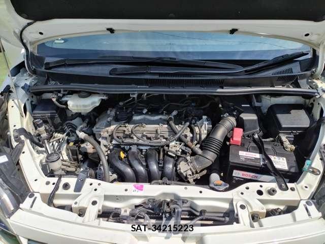 Toyota VOXY 2016-02 8649472-10