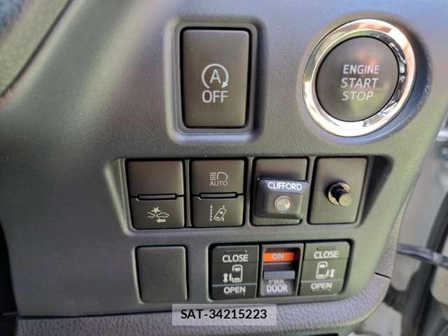 Toyota VOXY 2016-02 8649472-16