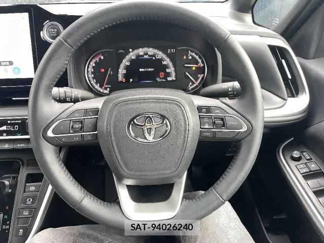 Toyota VOXY 2023-03 8649496-14