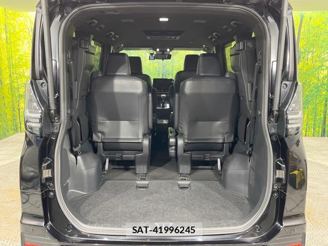 Toyota VOXY 2022-12 8649591-10