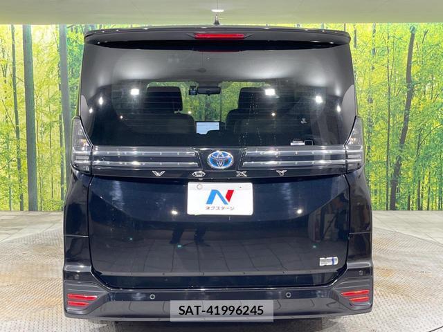 Toyota VOXY 2022-12 8649591-15