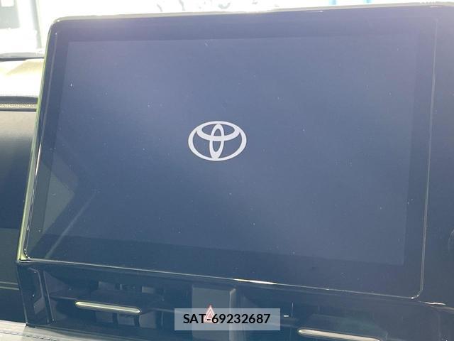 Toyota VOXY 2023-01 8649764-5