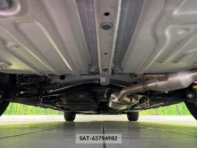 Toyota VOXY 2023-05 8649823-18