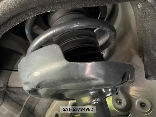Toyota VOXY 2023-05 8649823-19
