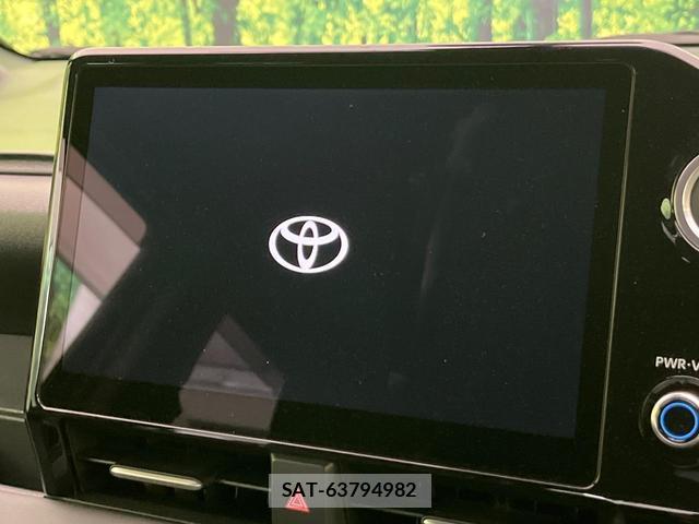Toyota VOXY 2023-05 8649823-2