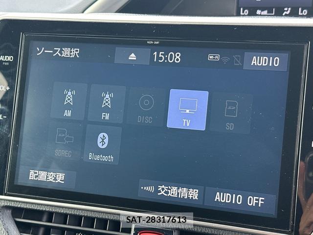 Toyota VOXY 2019-08 8649912-4