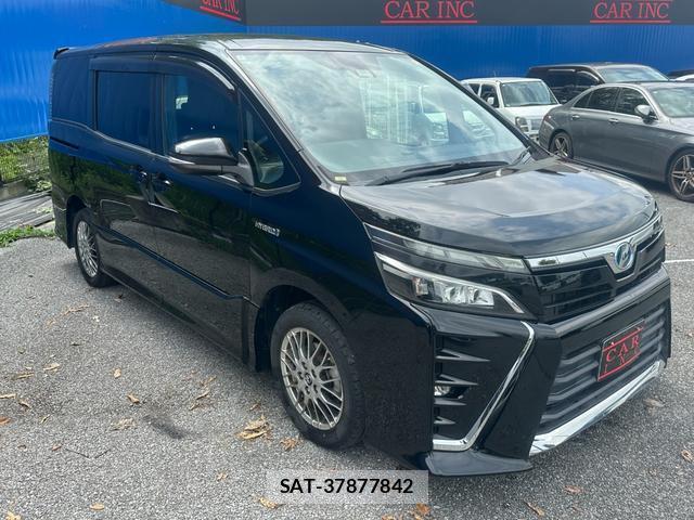 Toyota VOXY 2018-07 8649973-3