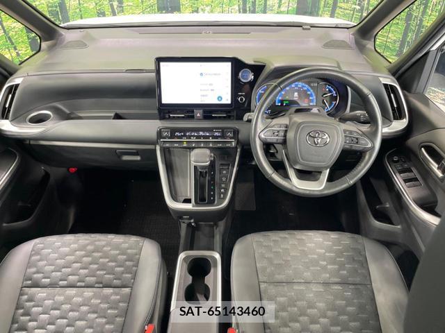 Toyota VOXY 2022-10 8650020-1