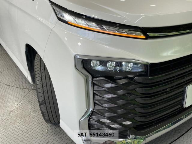 Toyota VOXY 2022-10 8650020-12