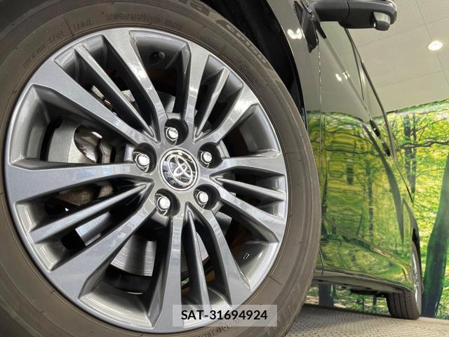 Toyota VOXY 2023-08 8650021-13