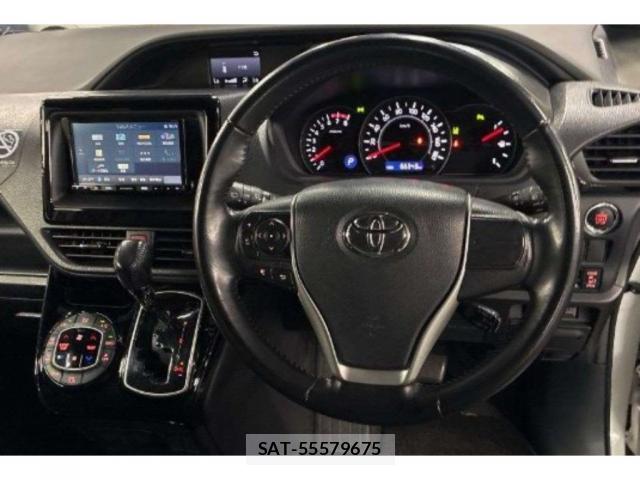 Toyota VOXY 2020-07 8650382-1