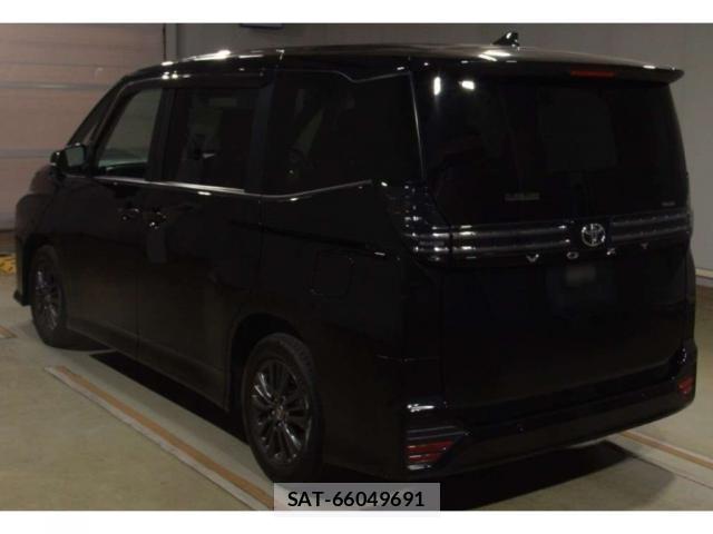 Toyota VOXY 2023-08 8650388-1