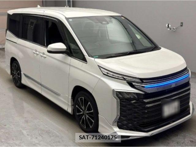 Toyota VOXY 2022-04 8650409-0