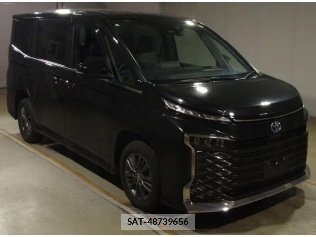 Toyota VOXY 2022-04 8650411-0