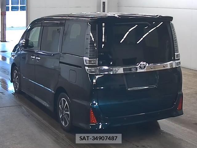 Toyota VOXY 2021 8650440-1