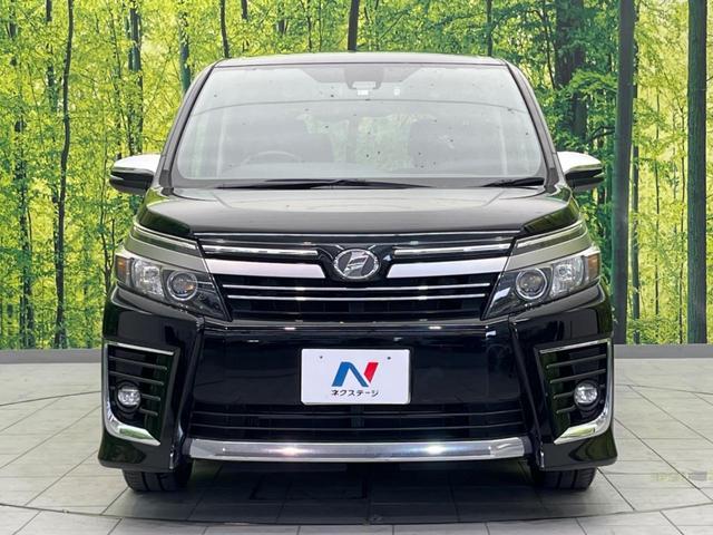 Toyota VOXY 2016-11 8650769-14