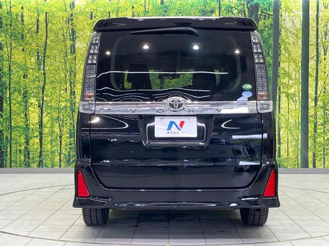 Toyota VOXY 2016-11 8650769-15