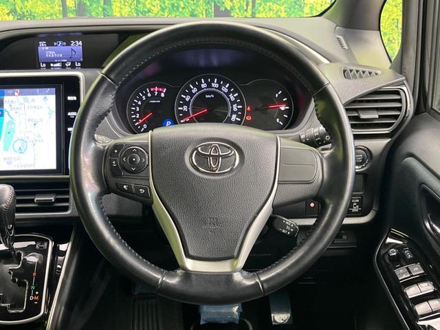 Toyota VOXY 2018-07 8650785-11
