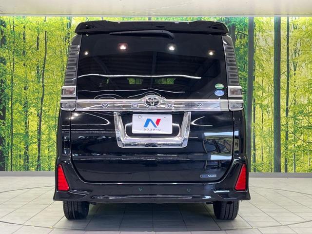 Toyota VOXY 2018-07 8650785-15