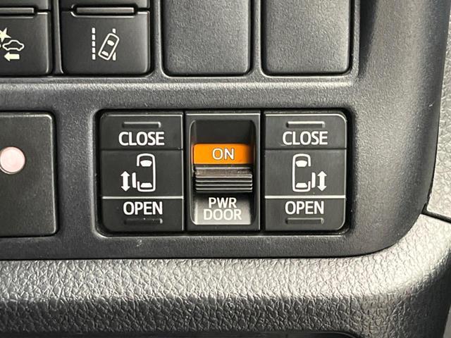 Toyota VOXY 2018-07 8650785-3