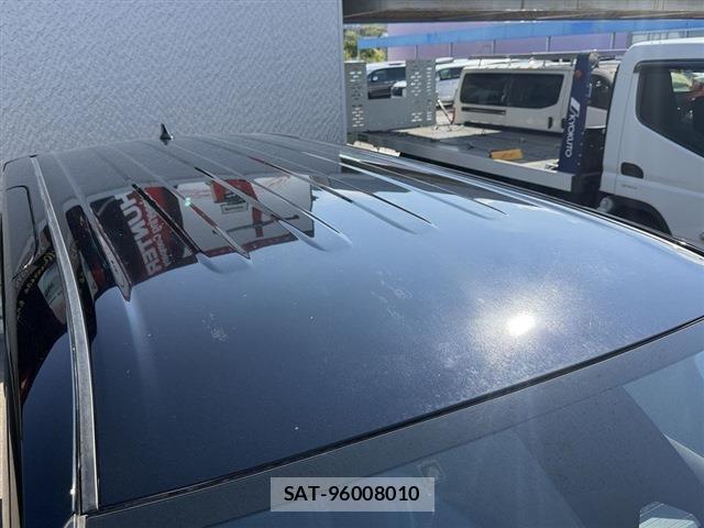 Toyota VOXY 2024-04 8650895-12