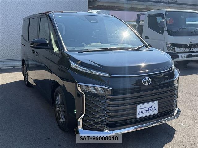 Toyota VOXY 2024-04 8650895-4