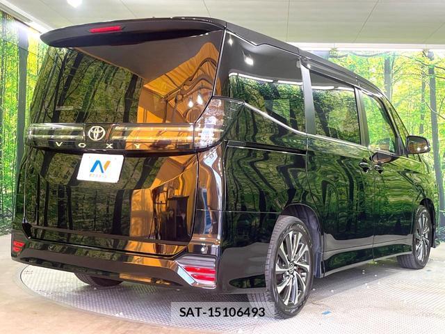 Toyota VOXY 2024-05 8651060-15