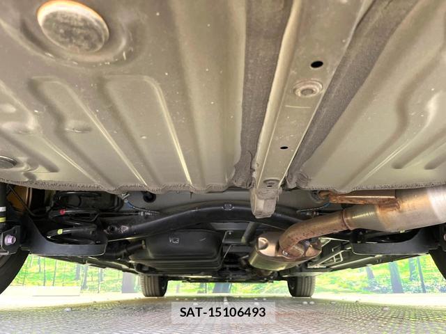 Toyota VOXY 2024-05 8651060-17