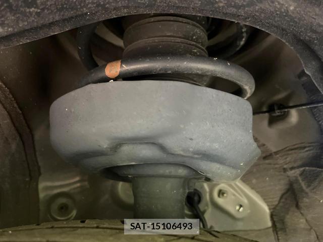 Toyota VOXY 2024-05 8651060-18