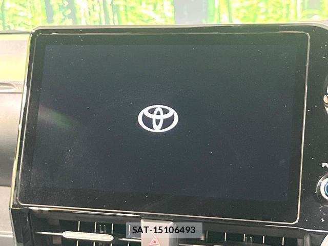 Toyota VOXY 2024-05 8651060-2