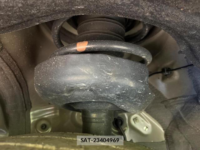 Toyota VOXY 2025-04 8651065-19
