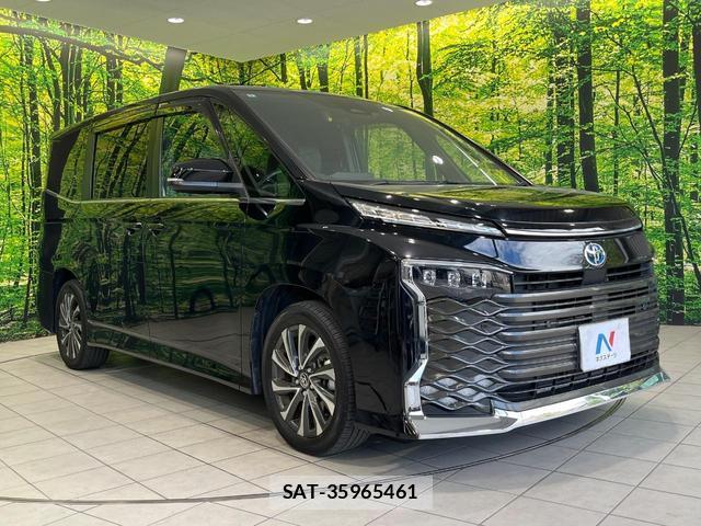 Toyota VOXY 2022-09 8651180-16