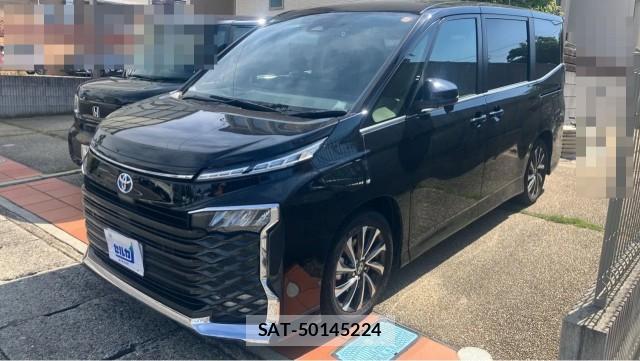 Toyota VOXY 2024-11 8651290-0
