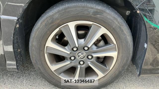 Toyota VOXY 2018-02 8651423-8