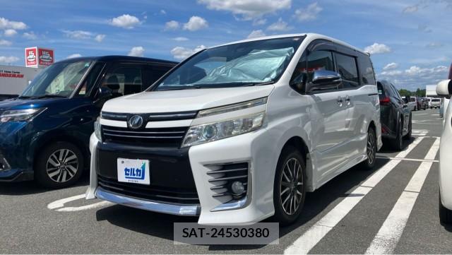 Toyota VOXY 2016-05 8651434-0