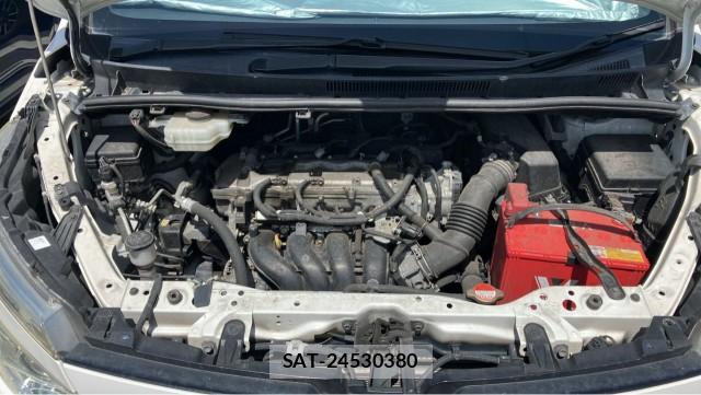 Toyota VOXY 2016-05 8651434-7