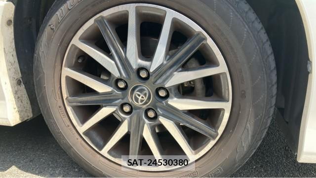 Toyota VOXY 2016-05 8651434-8