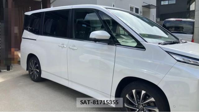 Toyota VOXY 2023-01 8651468-3