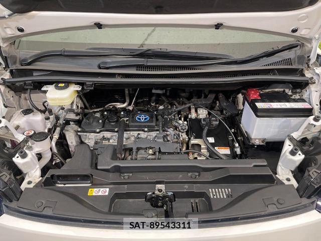 Toyota VOXY 2023-05 8651508-17