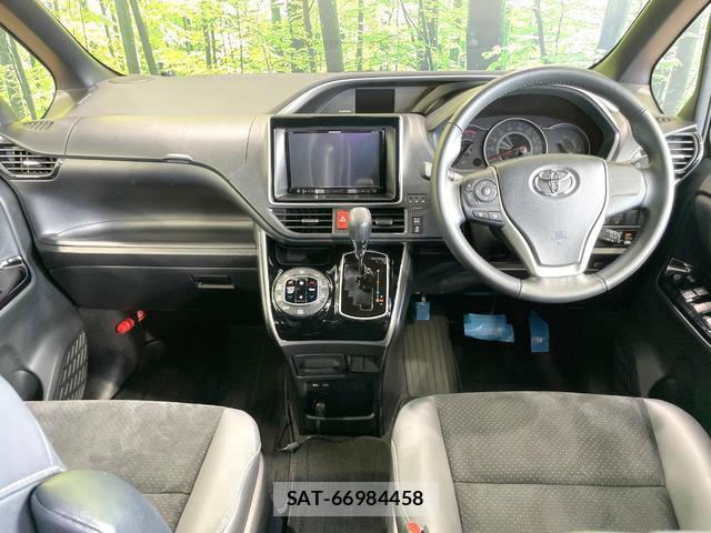 Toyota VOXY 2021-09 8651563-1