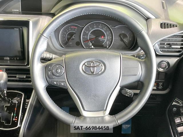 Toyota VOXY 2021-09 8651563-11