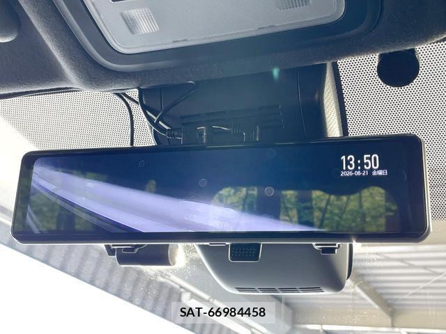 Toyota VOXY 2021-09 8651563-6
