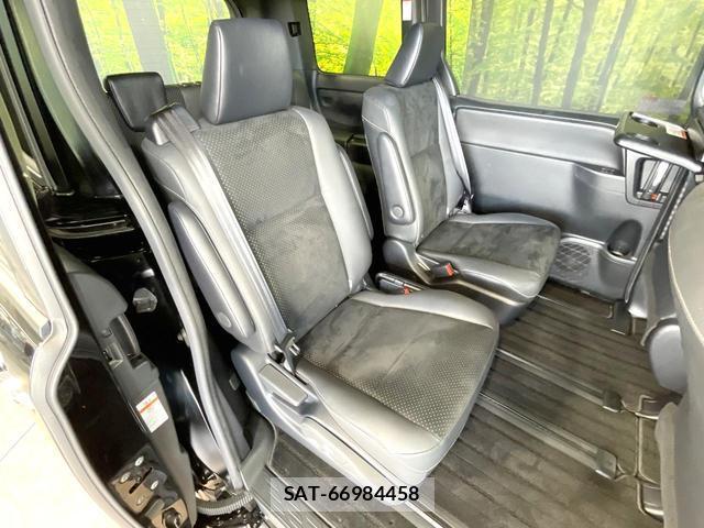 Toyota VOXY 2021-09 8651563-8