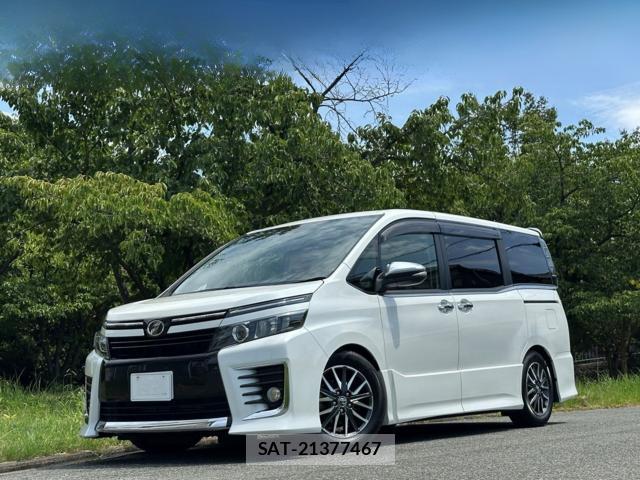 Toyota VOXY 2014-12 8651615-0