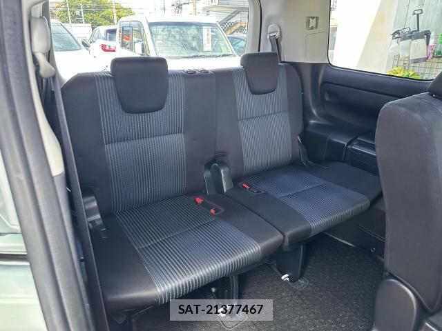 Toyota VOXY 2014-12 8651615-6