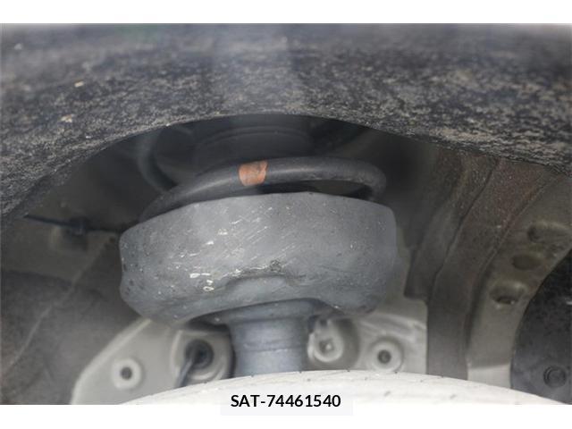 Toyota VOXY 2024-10 8651872-12
