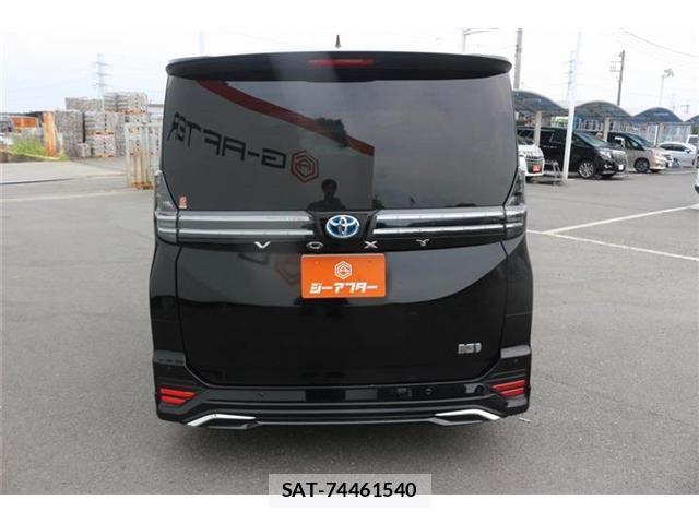 Toyota VOXY 2024-10 8651872-6